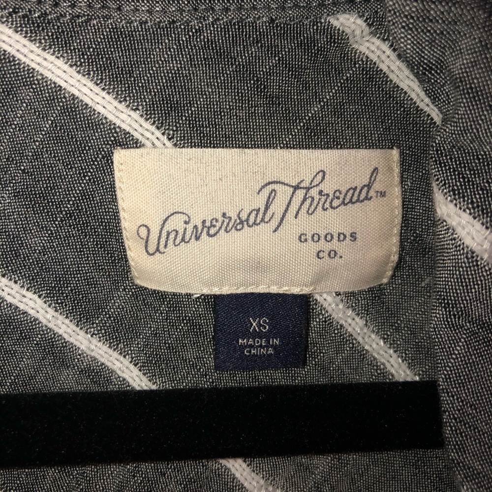 Button up Tee - Picture 3 of 3